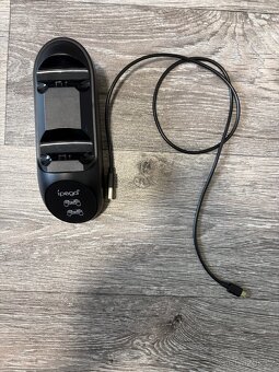 Playstation 4 slim (1 TB) - 8