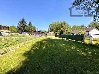 Dva RD s krytým stáním, kolnou a zahradou 2155 m2 - Rozvadov - 8