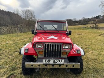 Jeep Wrangler - 8