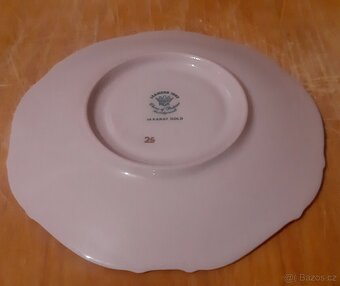 Šálek a podšálek z růžového porcelánu a 14 K zlata - 8