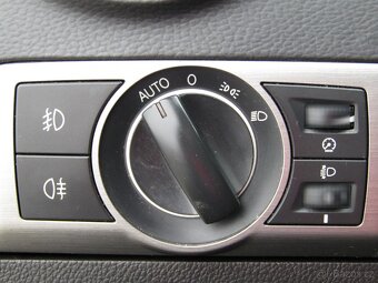 Opel Antara 2.4i , 103 kW benzín, 2007 - 8