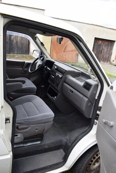 VW TRANSPORTER T4, 2,5 TDI, 75 Kw, 9 míst - 8