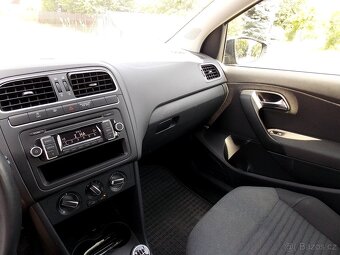 2013 Volkswagen Polo 1,2i Hatchback 5 dveří 1.MAJITEL - 8