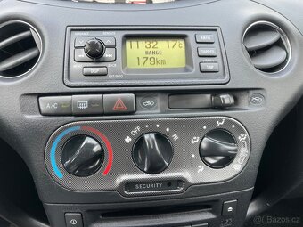Yaris TS Sport - 8