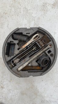 Octavia 2 RS sedan - díly - 8