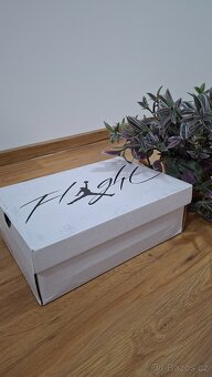 Boty Jordan 4 Retro White Thunder. - 8