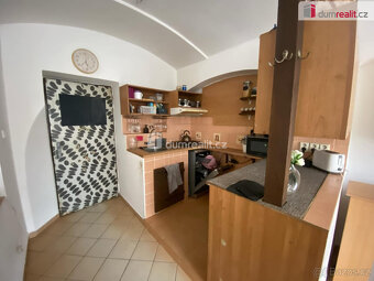 Prodej velký dvougenerační dům Blíževedly - 8