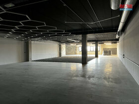 Pronájem prostor pro Autosalon, skladování od 500 - 2000 m2 - 8
