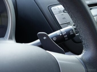 Peugeot 107 1.0 i , 50 kW benzín, 2012 - 8
