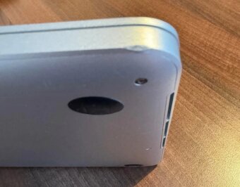 Apple MacBook Pro - 8