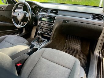 PRODÁM ŠKODA SUPERB 2 FACELIFT 1.6TDI - 8