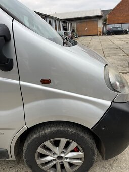 Renault Trafic NÁHRADNÍ DÍLY Převodovka dveře blatník - 8