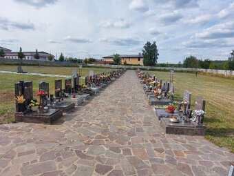 Prodám urnový hrob v Plzni - Bolevci - 8