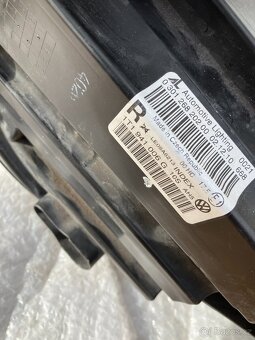 predni svetla svetlo vw touran prave pravy - 8