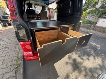 Prodám Volkswagen Transporter T6 - 8