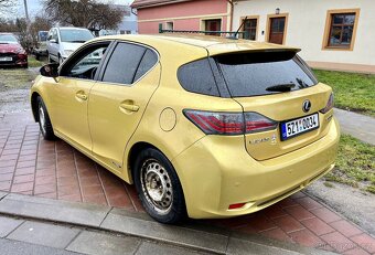 Lexus CT 200h - 8