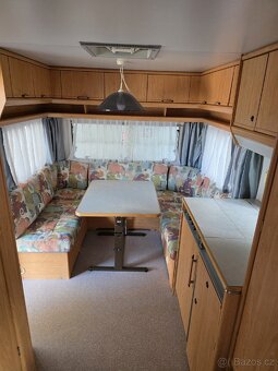 Obytný přívěs Karavan Knaus Südwind Maxi - 8