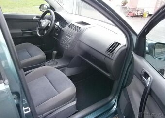 Volkswagen Polo 1.2i CZ benzín manuál 40 kw - 8