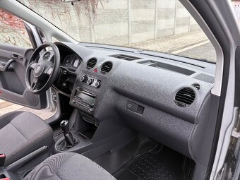 Volkswagen Caddy 2,0 CNG 80kW R.2016 116000km Vestavba - 8