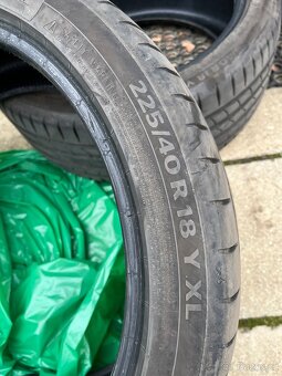 Pneu 225/40 R18 letní - 8