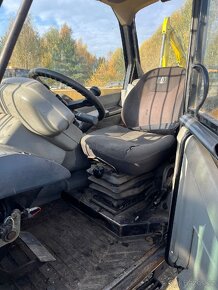 Dily na CAT TH 330 2007r. - 8