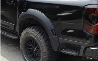 rozšiřující lemy blatníků na Ford Ranger Wildtrak 2023 - 8