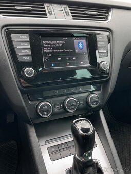 Nabízím Škodu Octavia 3 generace 2.0 TDI 110kw DSG - 8