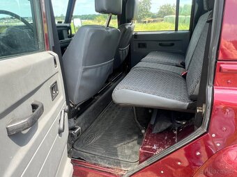 Land Rover Defender 110 TD5 - 8
