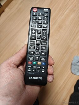 LED Full HD - TV nebo PC monitor Samsung UE32F5000 - 8