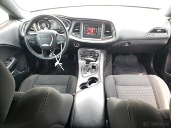 DODGE CHALLENGER SXT 3.6 2016 - 8