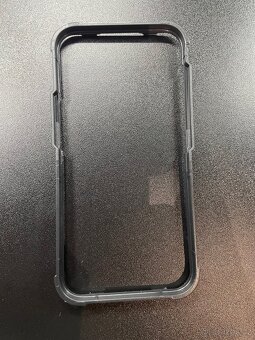 Sada na  iPhone 13 - 8