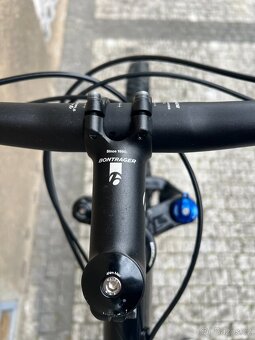 Prodej horského kola Trek Xcaliber 8 ve výborném stavu - 8