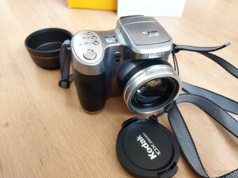 KODAK EASYSHARE Z-740 - 8