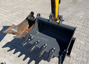 Mini rýpadlo JCB 8018 - 8