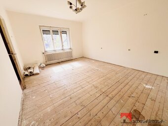 Prodej rodinného domu 4+1, včetně stavební parcely, 1038 m2, - 8
