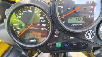 Yamaha FZS 1000 - 8