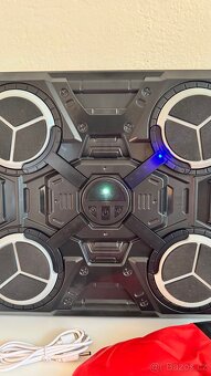 Boxovací deska se světelnými efekty a hudbou - 8