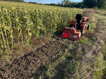 Malotraktor Kubota B5100 s originál kultivátorem - 8