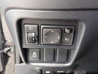 Nissan Juke 1.5dCi ,  81 kW nafta, 2012 - 8