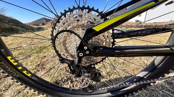 Celoodpružené MTB kolo Kross 3.0 Carbon-velikost M kola 29” - 8