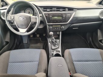 Toyota Auris - 8