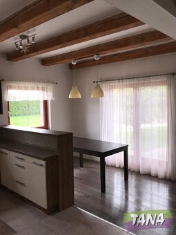 Rodinný dům o dispozici 6+KK /garáž se nachází na vlastním p - 8