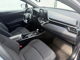 Toyota C-HR, 1,8 Hybrid, 1.maj, ČR, Servis, TOP - 8