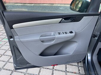 Seat Alhambra 2.0tdi/103kw, Style,7 míst,pěkná výbava + stav - 8