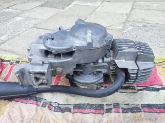Motor s příslušenstvím manet korado - 8
