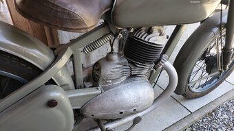 Jawa 250 pérák voják - 8