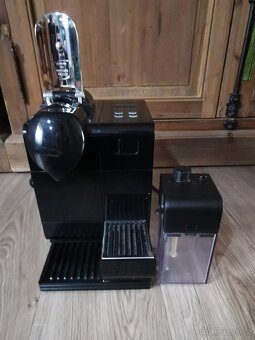 NESPRESSO De'Longhi Lattissima kávovar na kapsle - 8