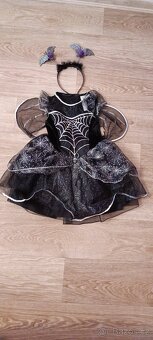 Oblečení vel. 2-4 - 8