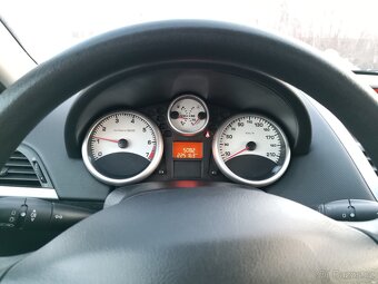 Peugeot 207 TRENDY 1.4 - 8