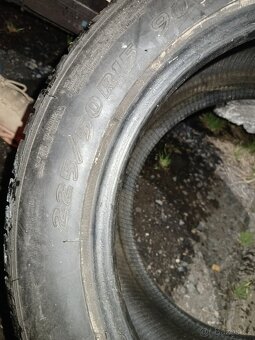 Prodám 2x pěkně pneu 225/50 R15 za obě 300,- - 8